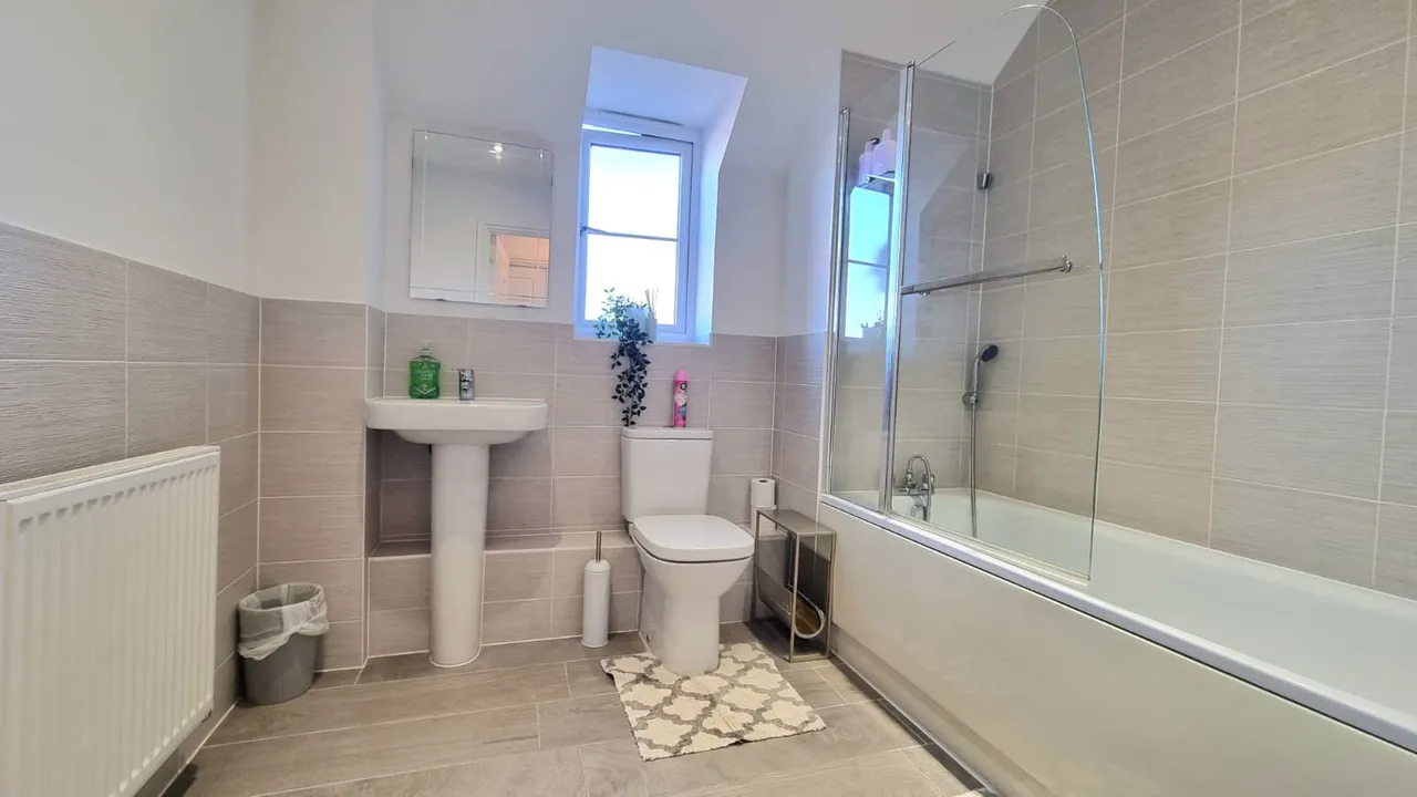 Jasmine Square, Reading, RG5, photo 9