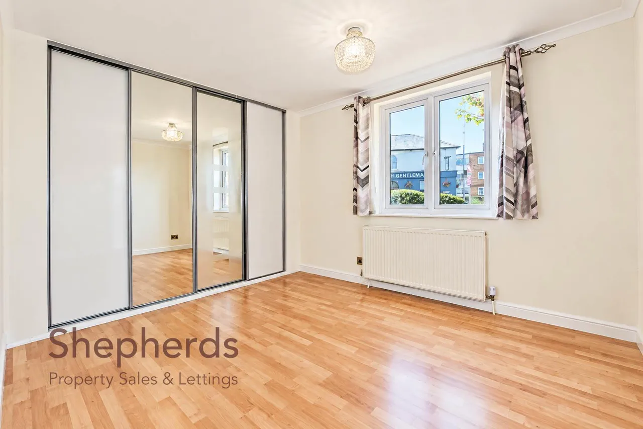 Turners Hill, Cheshunt, EN8, photo 6