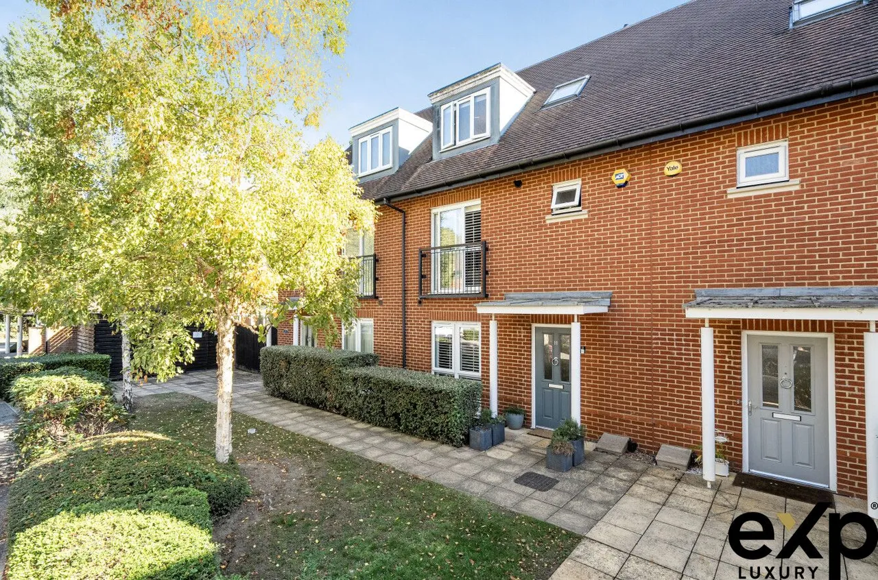 Priddy Place, Redhill, RH1, photo 3