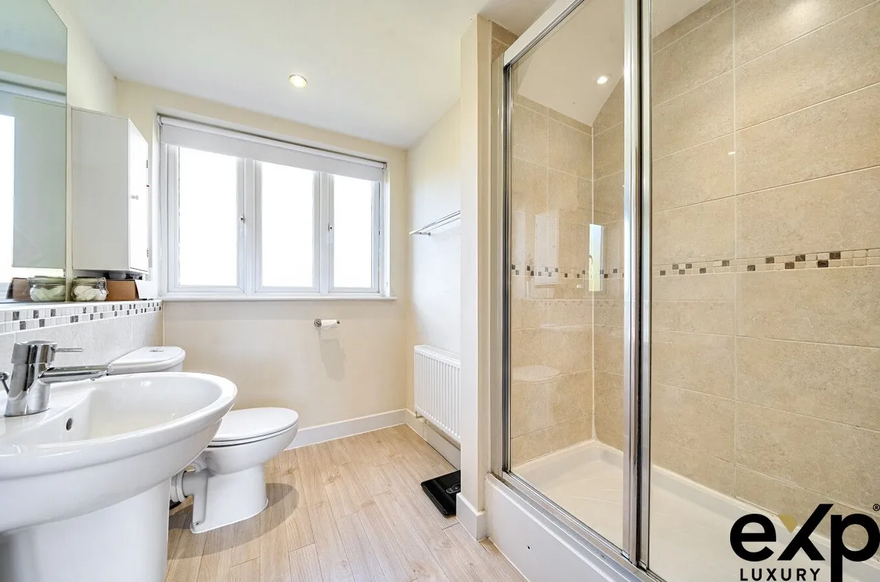 Priddy Place, Redhill, RH1, photo 22