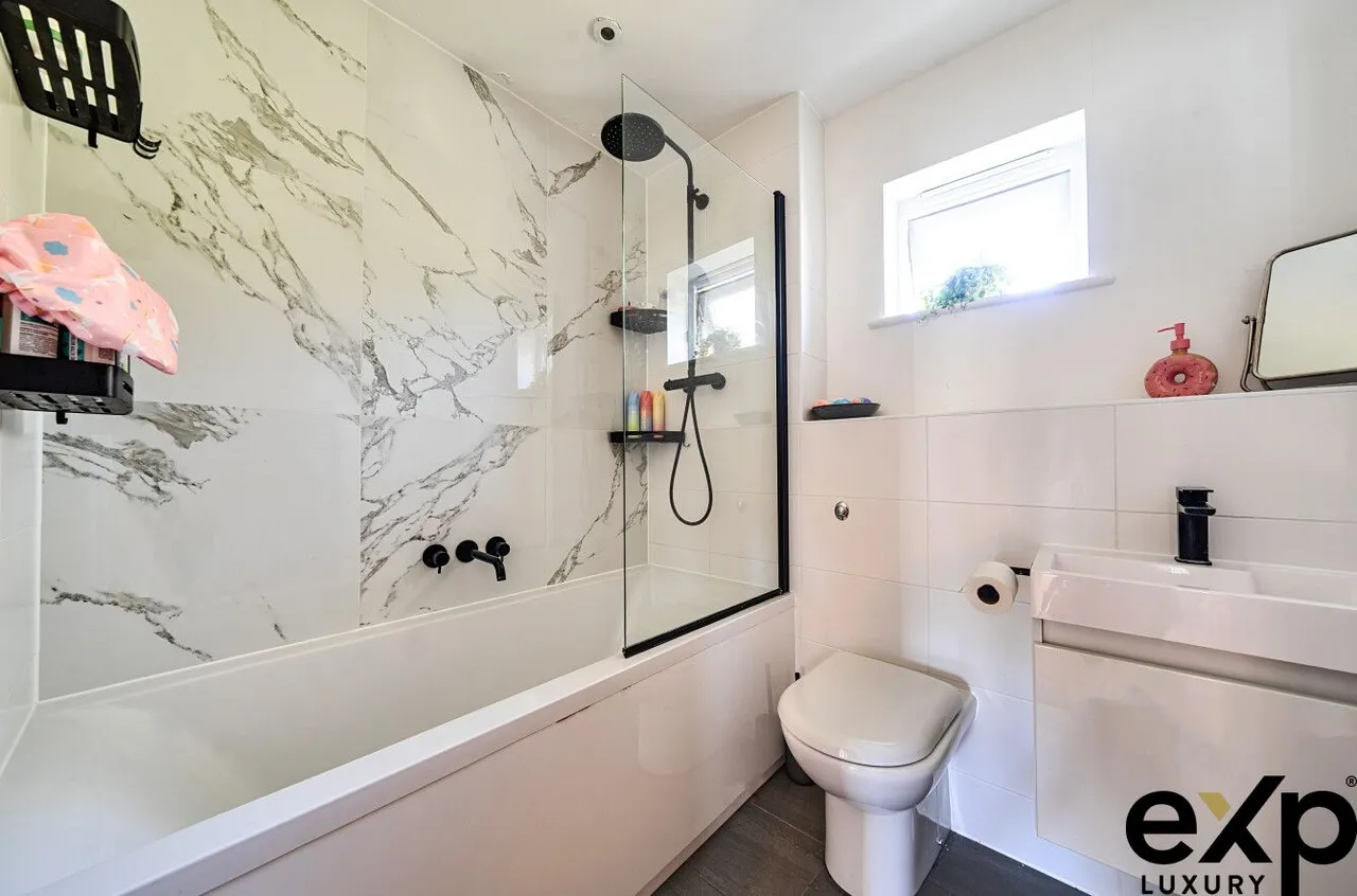 Priddy Place, Redhill, RH1, photo 18