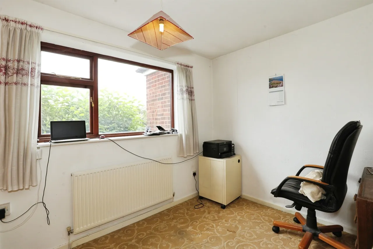 Pear Tree Drive, Wincham, CW9, photo 16