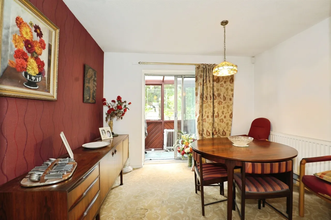 Pear Tree Drive, Wincham, CW9, photo 7