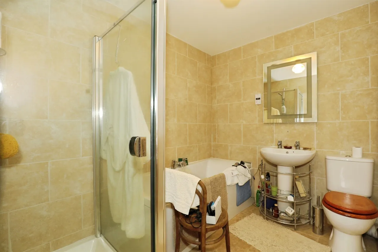 Pear Tree Drive, Wincham, CW9, photo 18