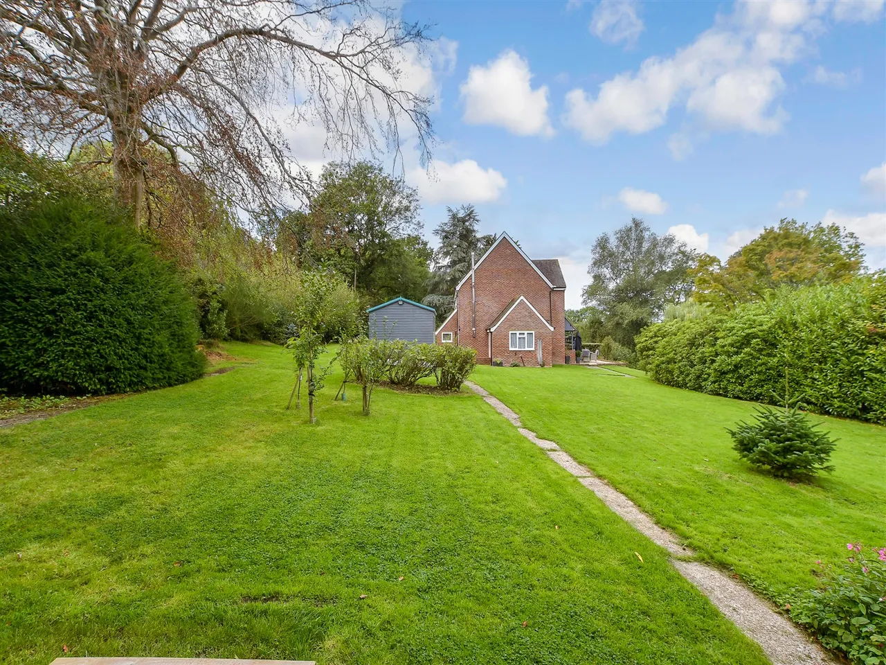 Stonehurst Lane, Five Ashes, TN20, photo 22