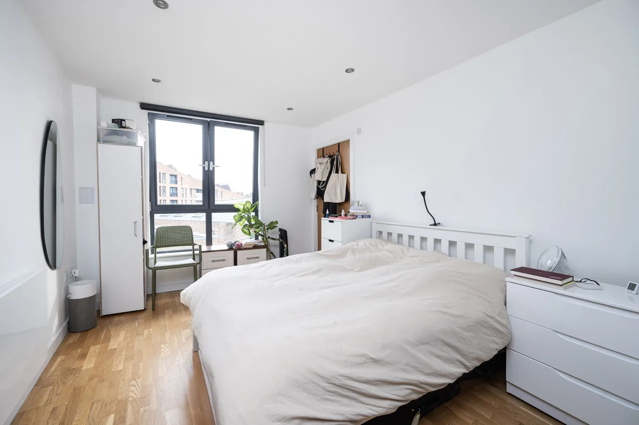 Flat 16, 40 Hackney Road, London, photo 4