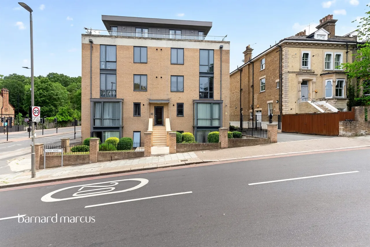 Alton Road, London, SW15, photo 14