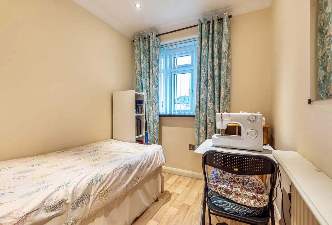 Thurleston Avenue, Morden, SM4 4BW, photo 17