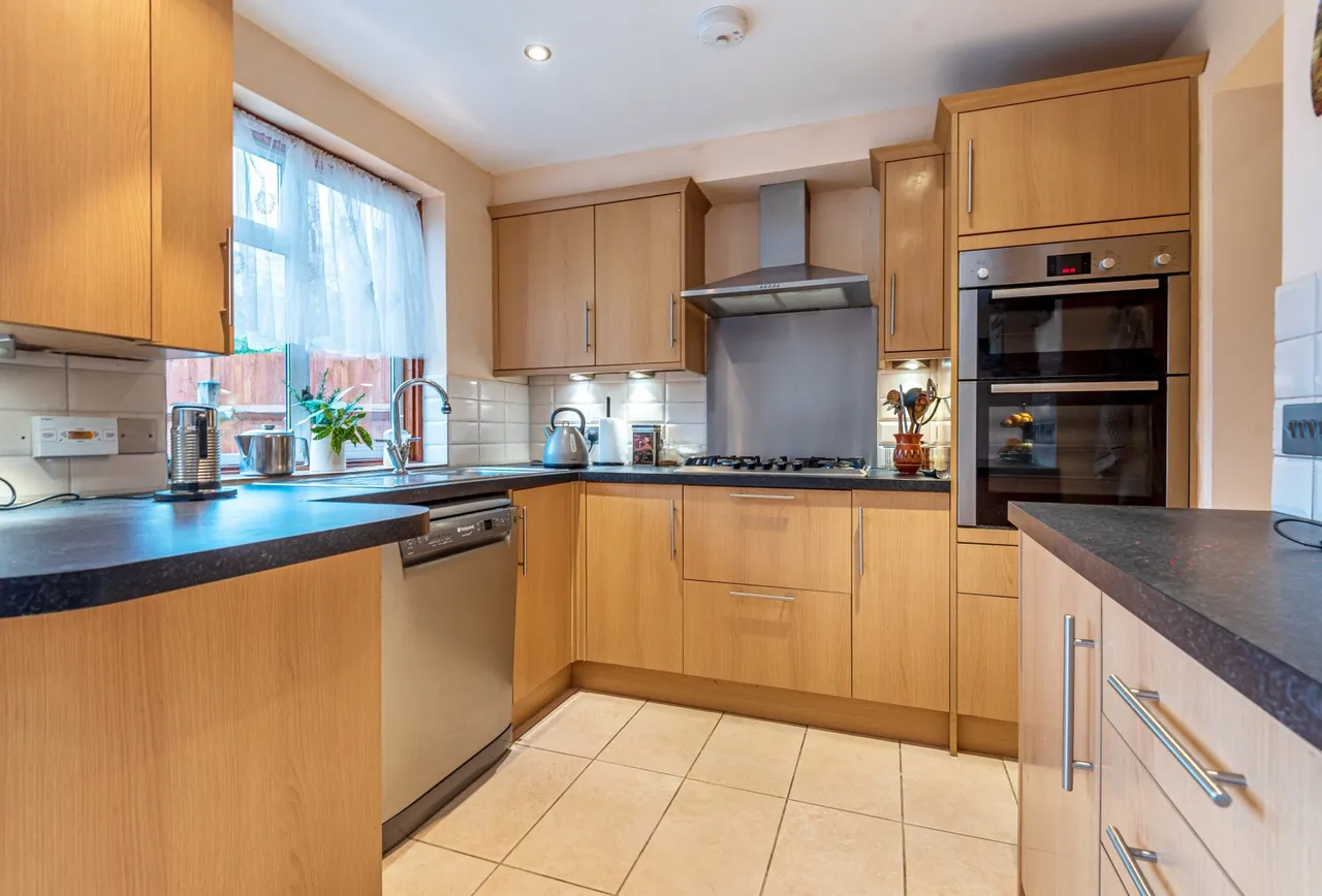 Thurleston Avenue, Morden, SM4 4BW, photo 8