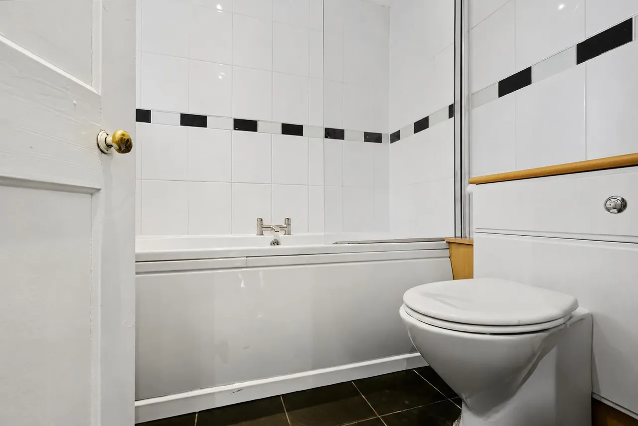 Frederick Street, Long Eaton, NG10, photo 8