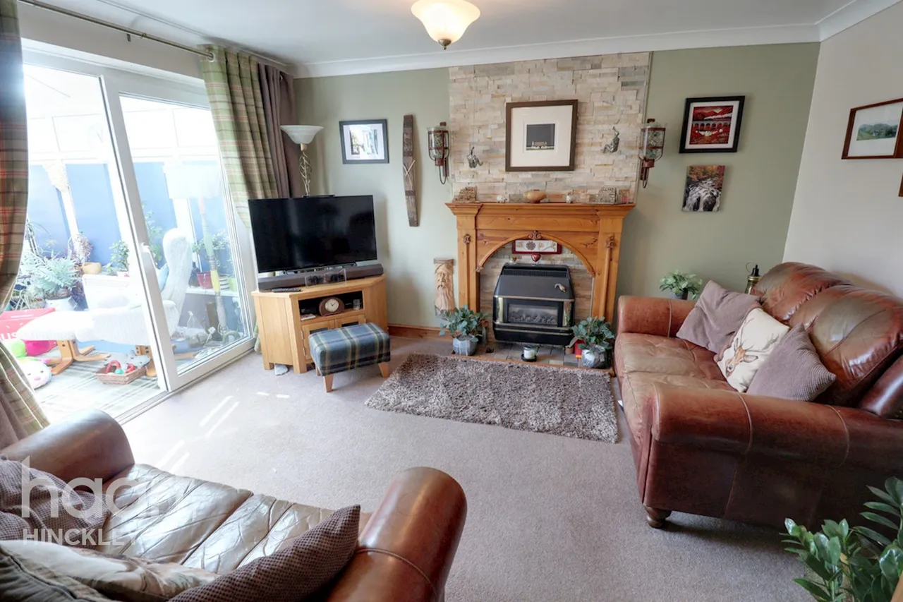 Galloway Close, Barwell, LE9, photo 13