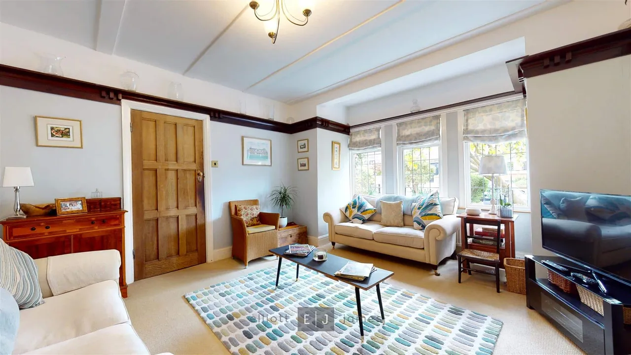 The Avenue, Loughton, photo 6