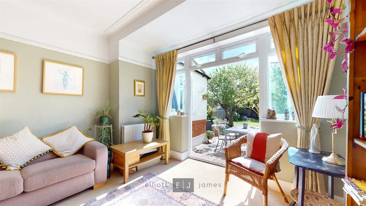 The Avenue, Loughton, photo 9
