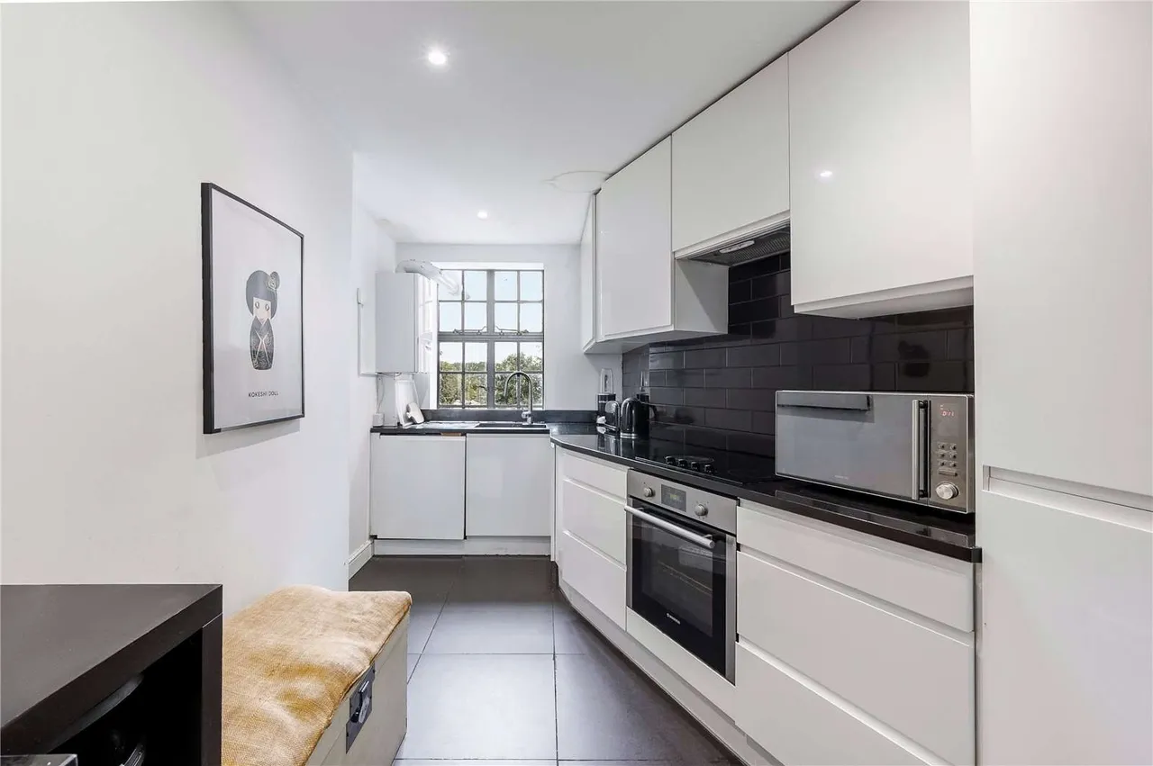 Greystoke Lodge, Hanger Lane, Ealing, W5 1EW, photo 5