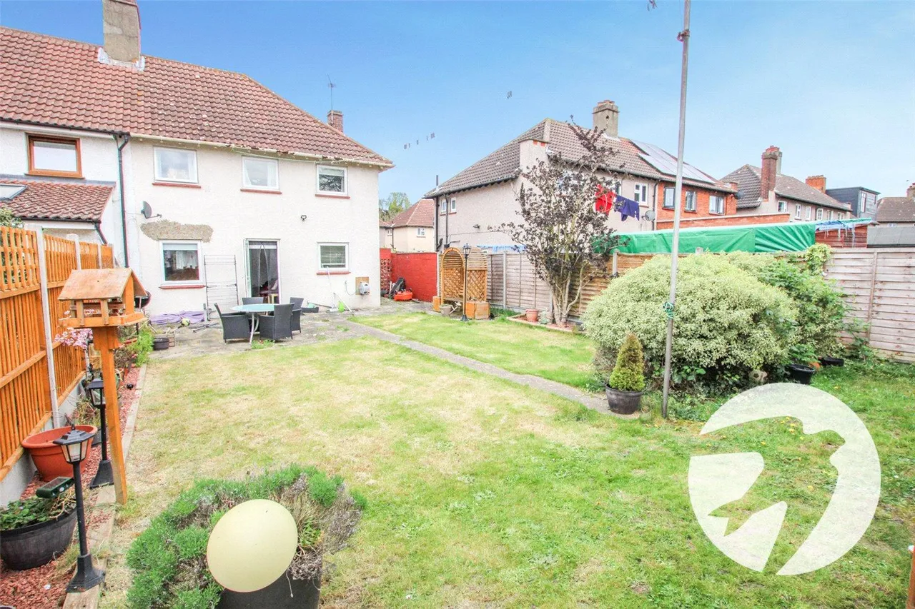 Horsfeld Road, London, SE9, photo 13