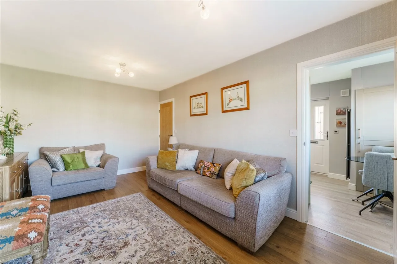Chiltern Court, Hemsworth, WF9, photo 31