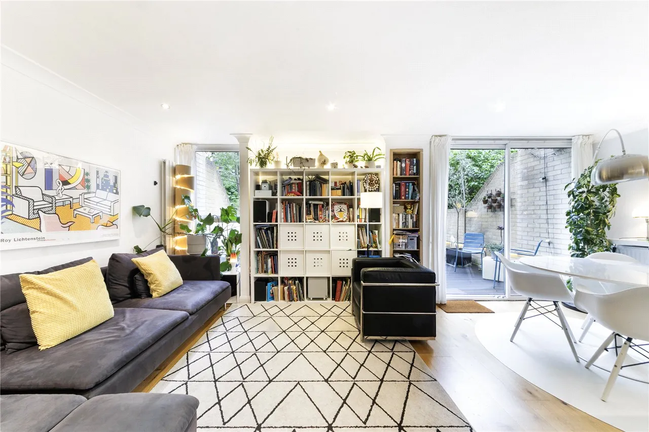 Apex Close, Beckenham, BR3, photo 2