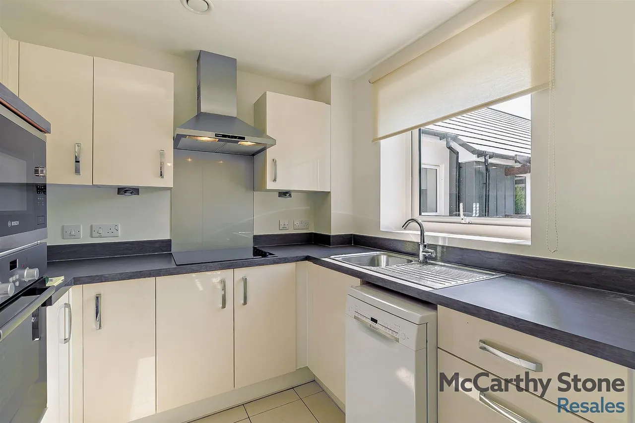 Fields Park Drive, Alcester, B49, photo 2
