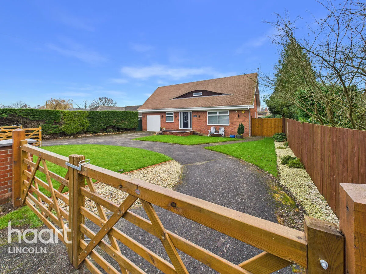 4 bed house for sale, Station Field, Skellingthorpe, LN6