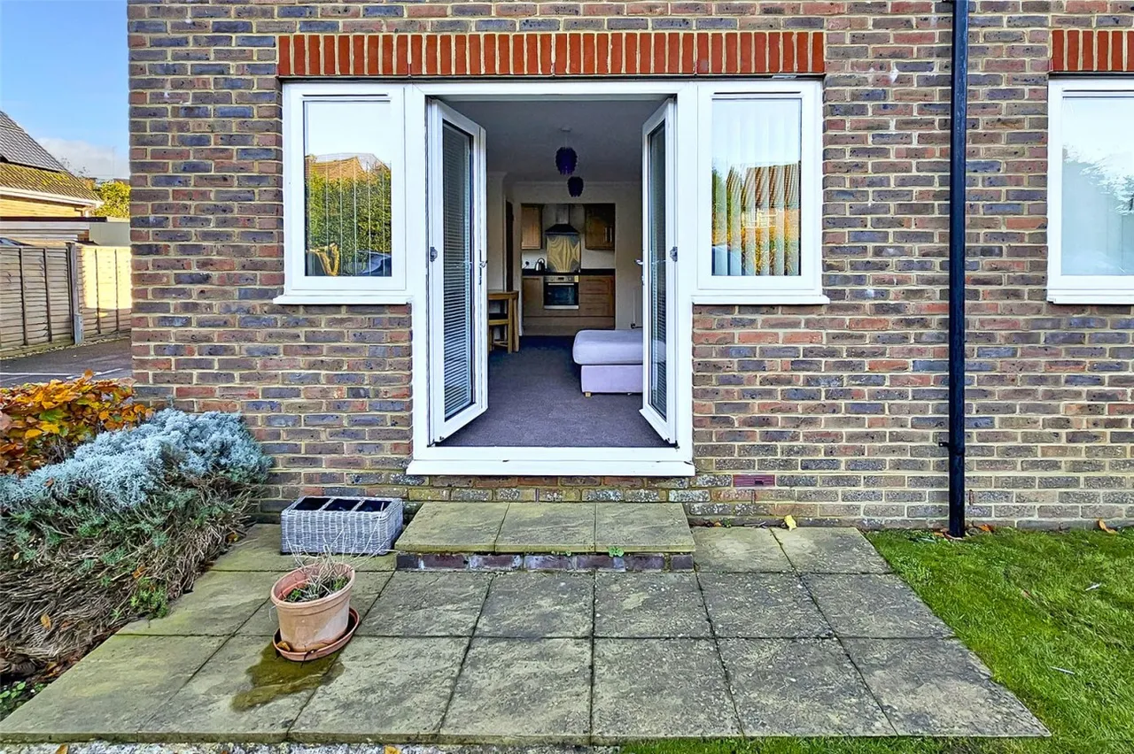 Woodlands Avenue, Rustington, BN16, photo 2