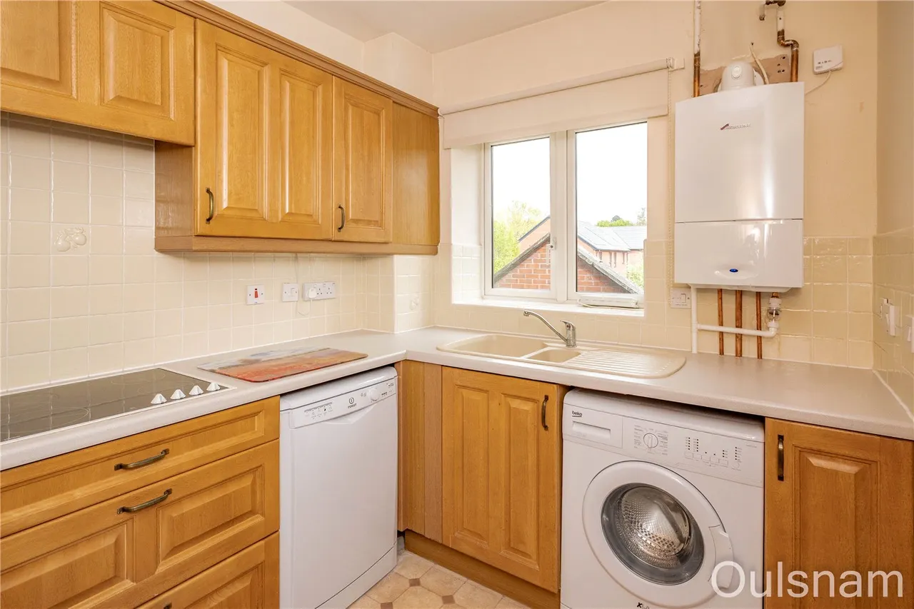 Burcot Lane, Bromsgrove, Worcestershire, B60 1AD, photo 4