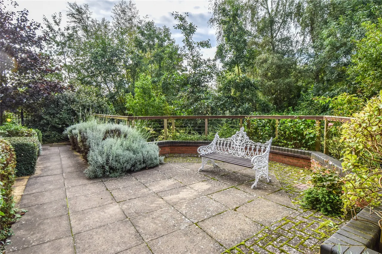 Burcot Lane, Bromsgrove, Worcestershire, B60 1AD, photo 15
