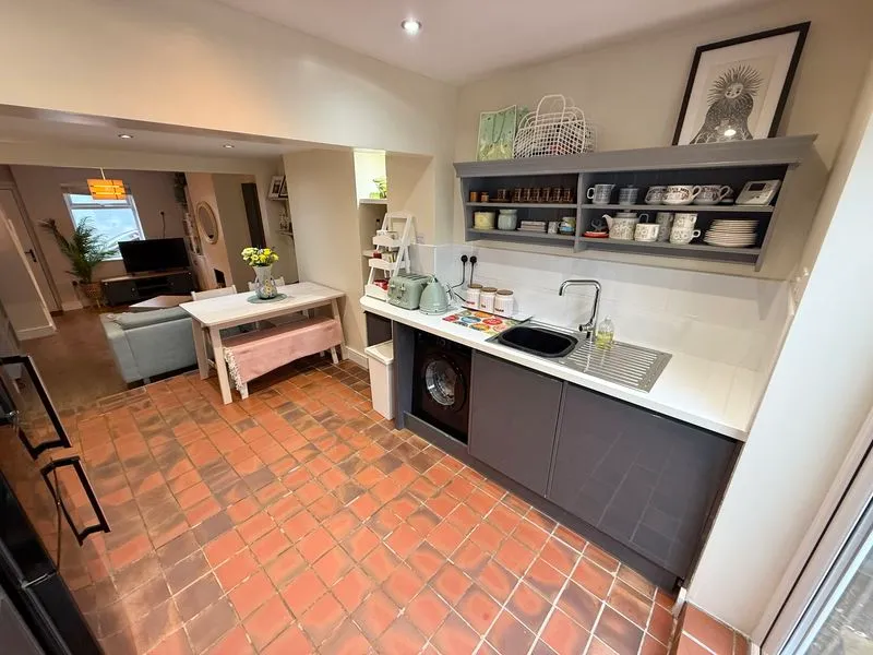 High Street, Wing LU7 0NR, photo 8