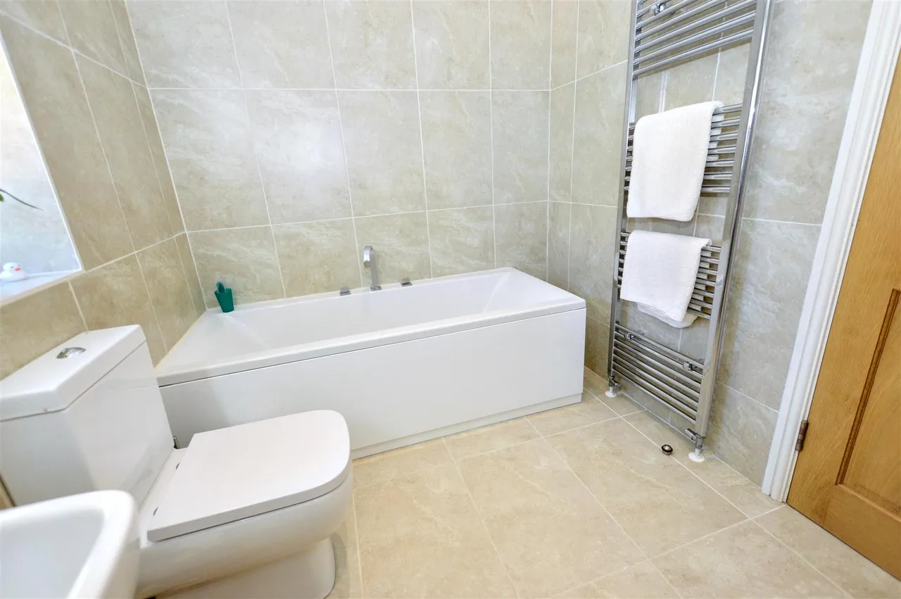 Norwich Road, Edgefield, NR24, photo 32