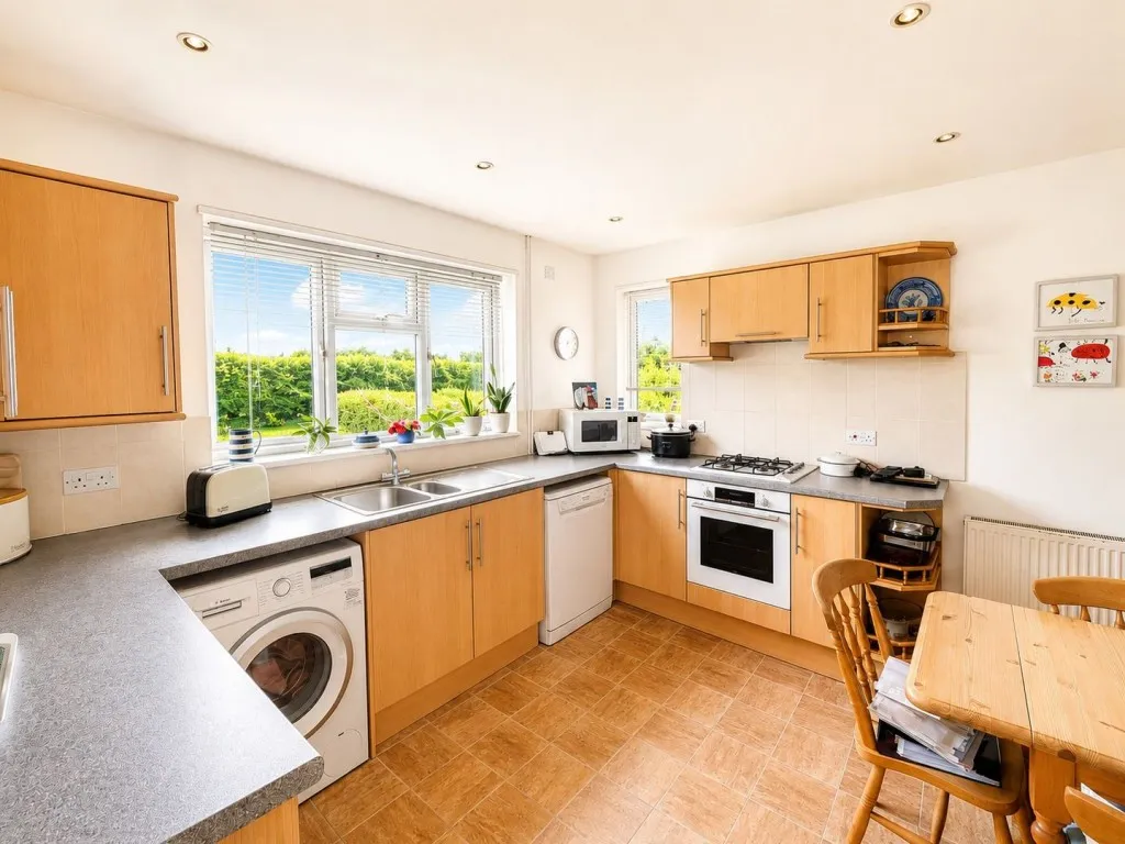 Millham Close, Bexhill on Sea, photo 2