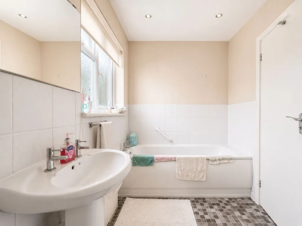 Millham Close, Bexhill on Sea, photo 6