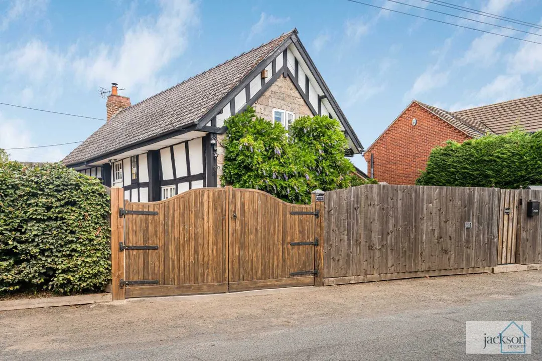 Period Cottage with Private Gardens, Marden,, Herefordshire, photo 29