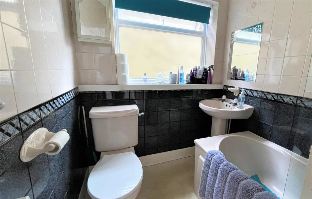 Wallisdown, Bournemouth, BH11, photo 6