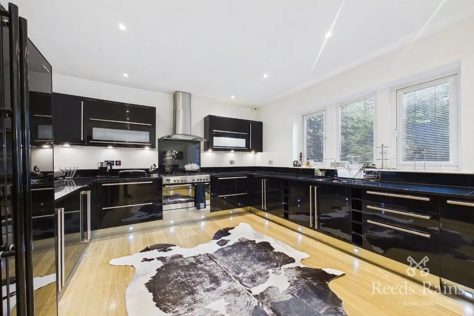 Southedge Close, Hipperholme, West Yorkshire, HX3, photo 4