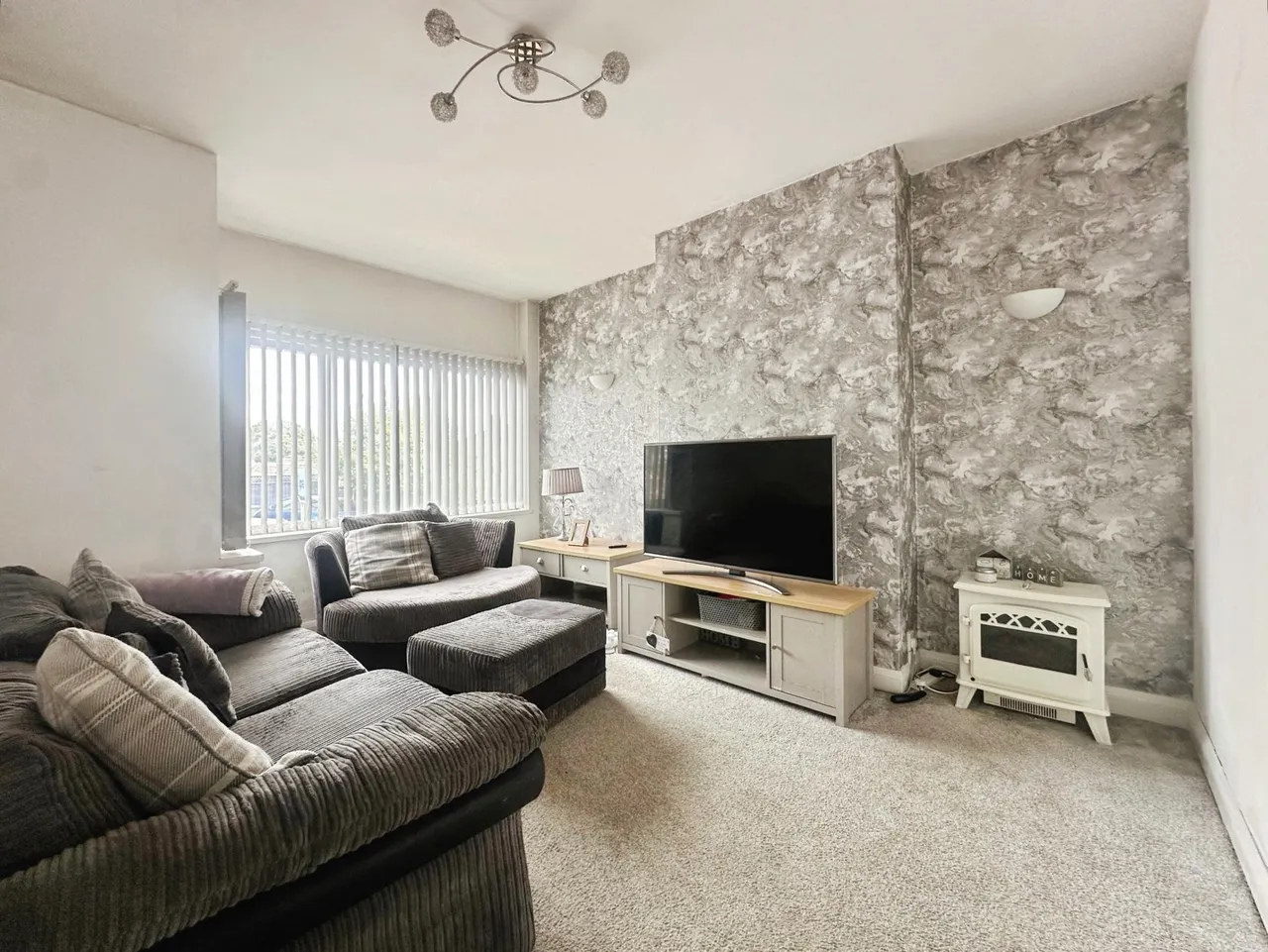 Corfe Road, Bilston, WV14, photo 2