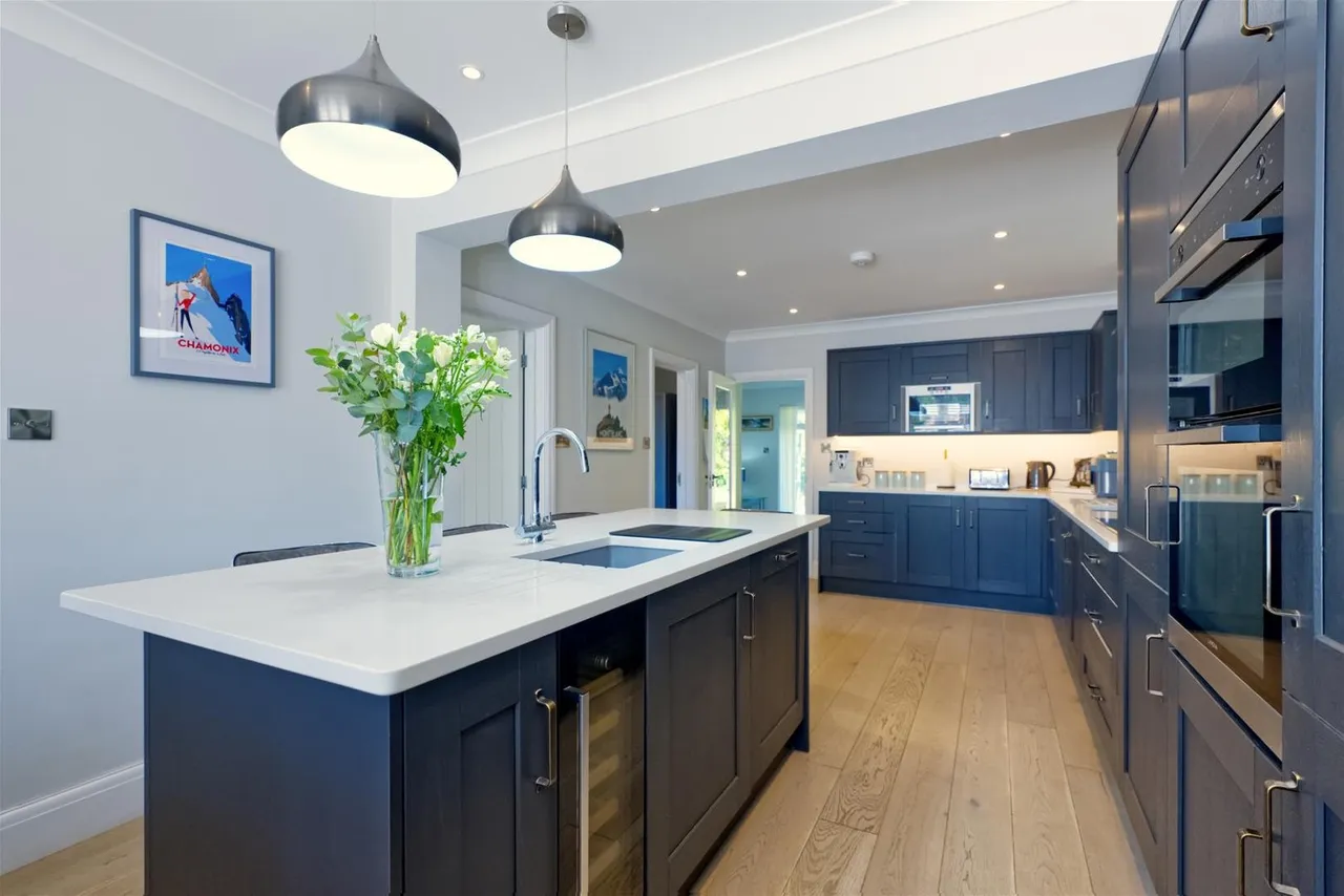 Winterpit Lane, Horsham, West Sussex RH13 6NA, photo 8