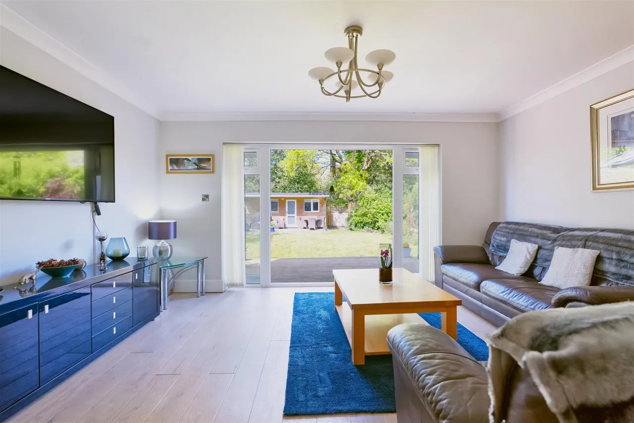 Winterpit Lane, Horsham, West Sussex RH13 6NA, photo 12