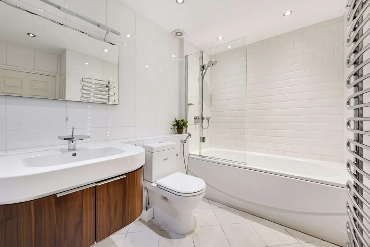 Queen's Gate Terrace, London, SW7 5PR, photo 9