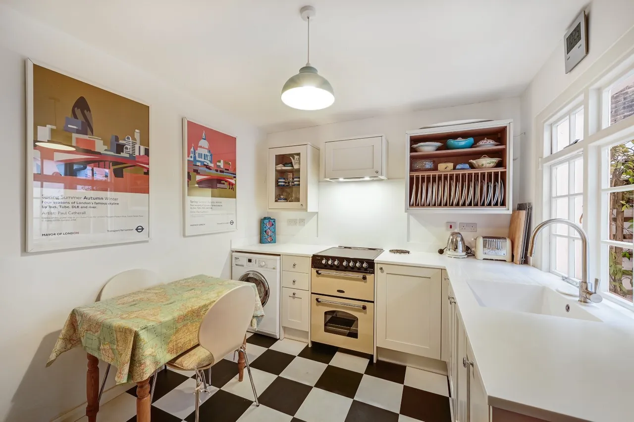 Tachbrook Street, London, SW1V, photo 14
