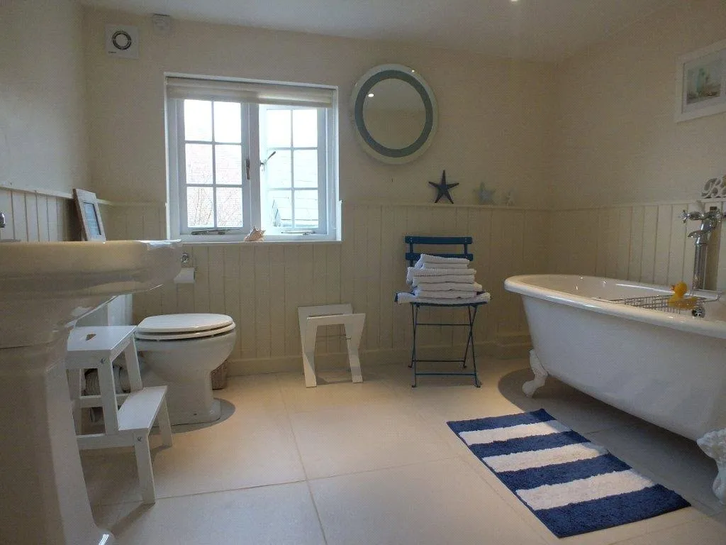 Hill Terrace, Fishguard, SA65, photo 5