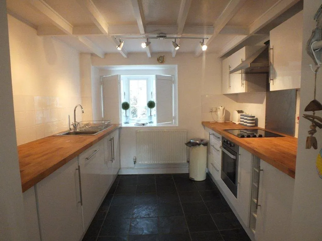 Hill Terrace, Fishguard, SA65, photo 2