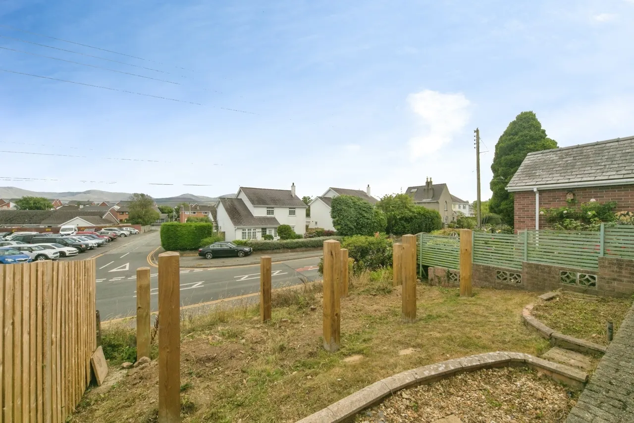 Rhosfryn, Bangor, LL57, photo 19