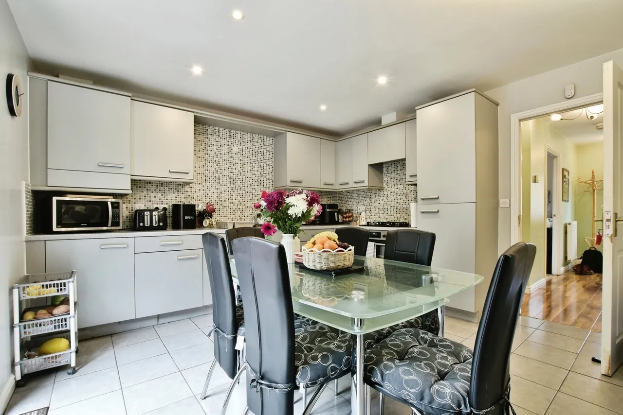 Lawnhurst Avenue, Wythenshawe, Manchester, M23, photo 15