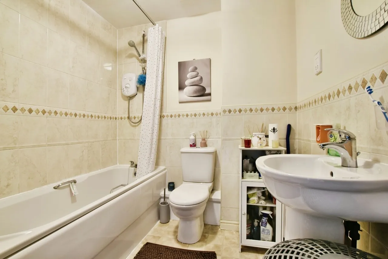 Lawnhurst Avenue, Wythenshawe, Manchester, M23, photo 11