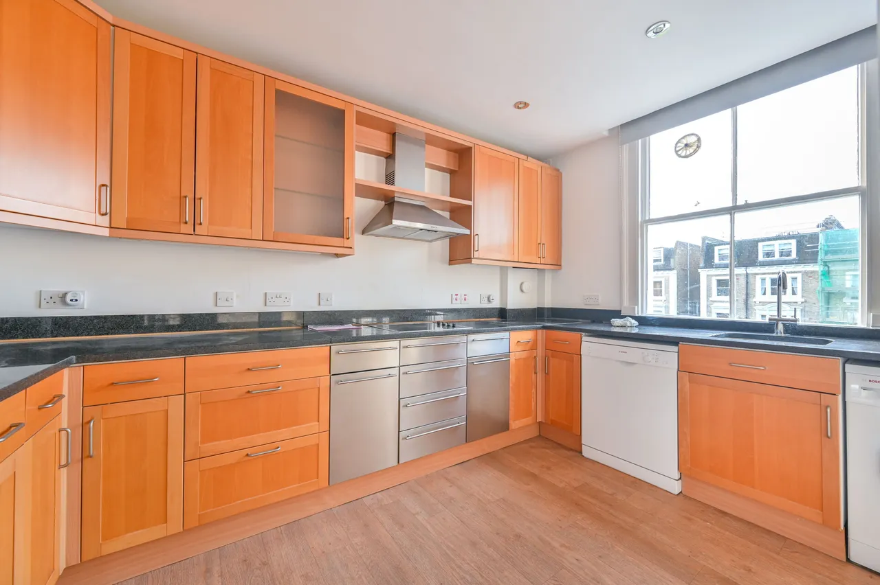 Second Floor, 21 Elsham Road, London, photo 11