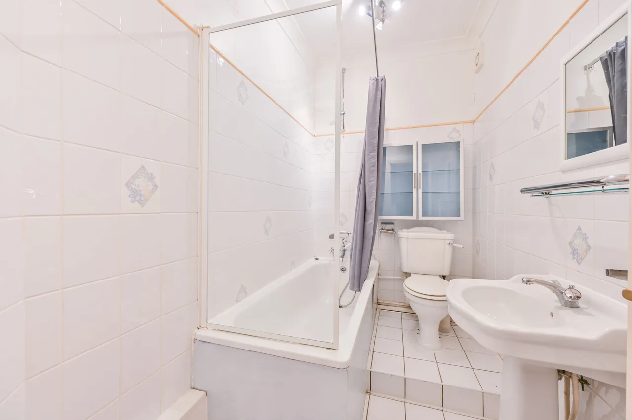 Second Floor, 21 Elsham Road, London, photo 9