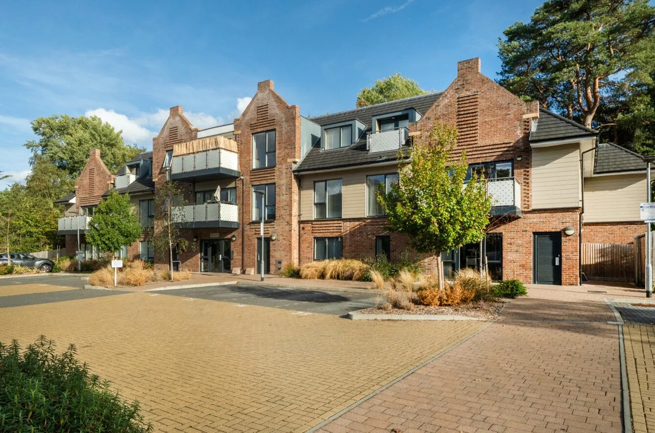 Arnett Avenue, Finchampstead, RG40, photo 14
