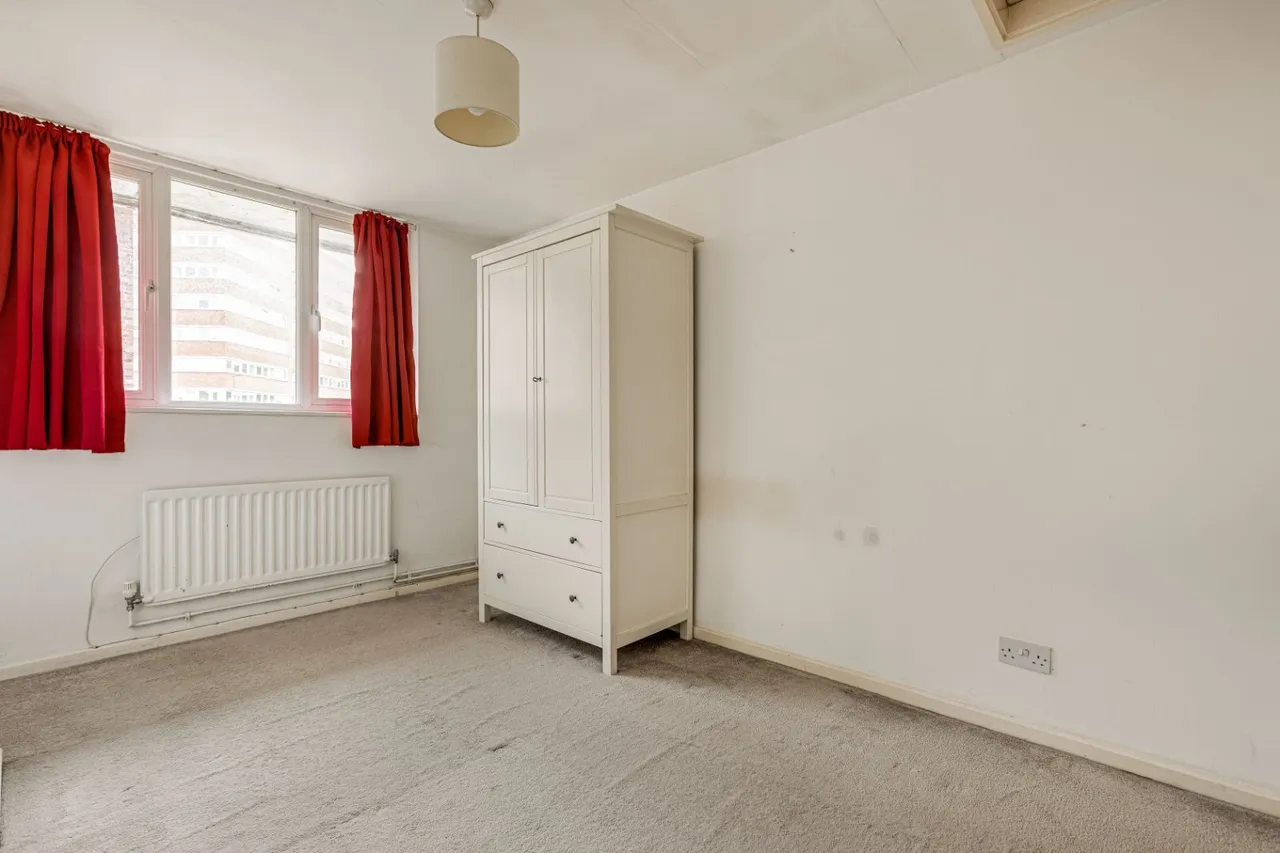 Shoreham Close, London, SW18, photo 5