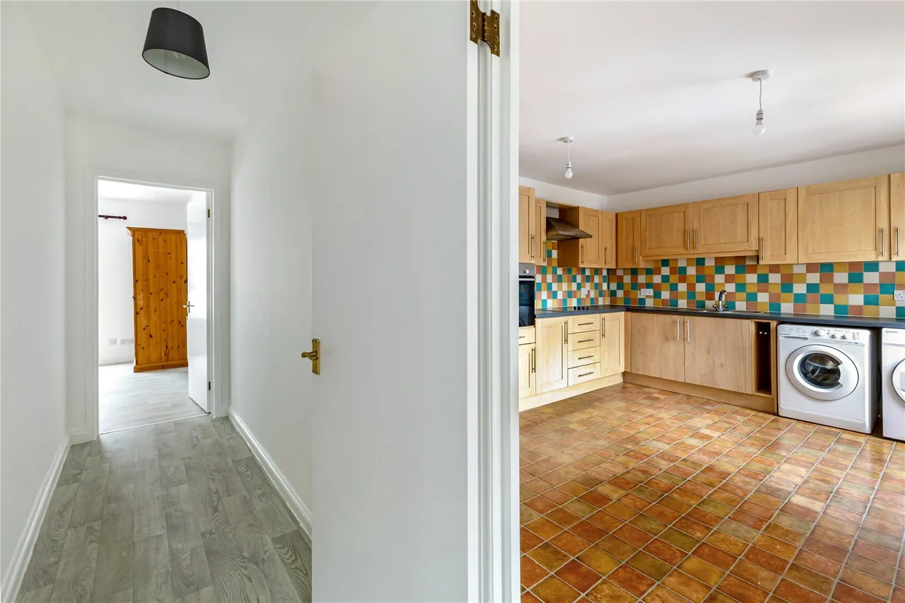 Baker Street, Weybridge, Surrey, KT13, photo 10