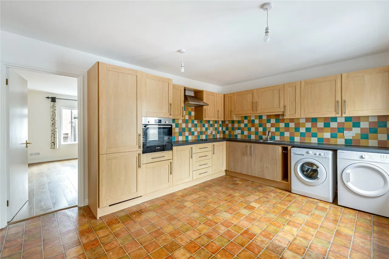 Baker Street, Weybridge, Surrey, KT13, photo 8