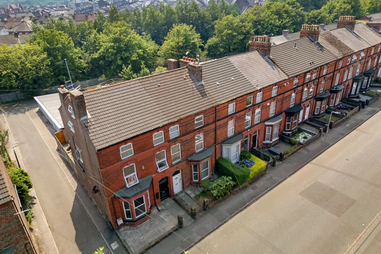 6 bed house for sale — Island Road, Liverpool, Liverpool, L19 6PA